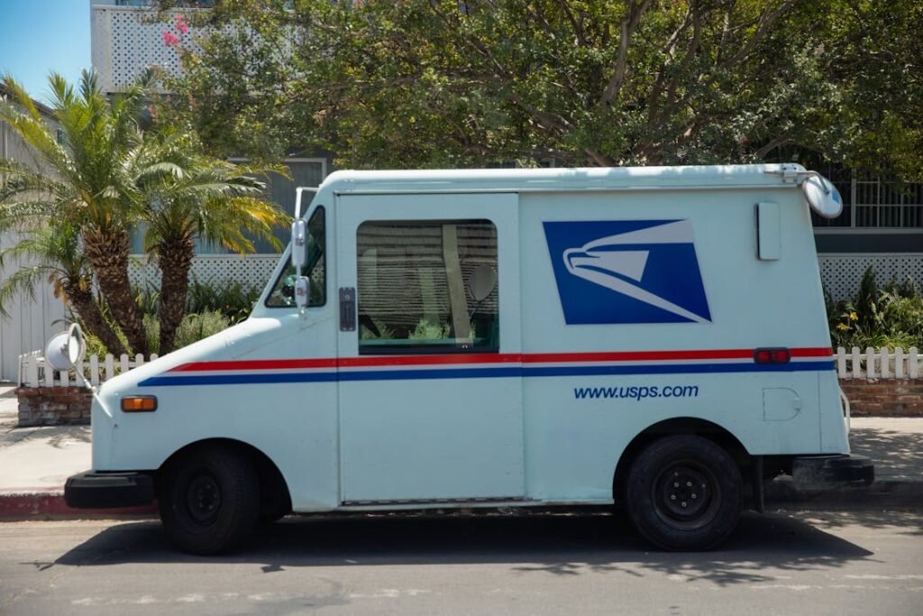 USPS Stops Coming Parcels from China as well Hong Kong: Effects on Customers and Companies